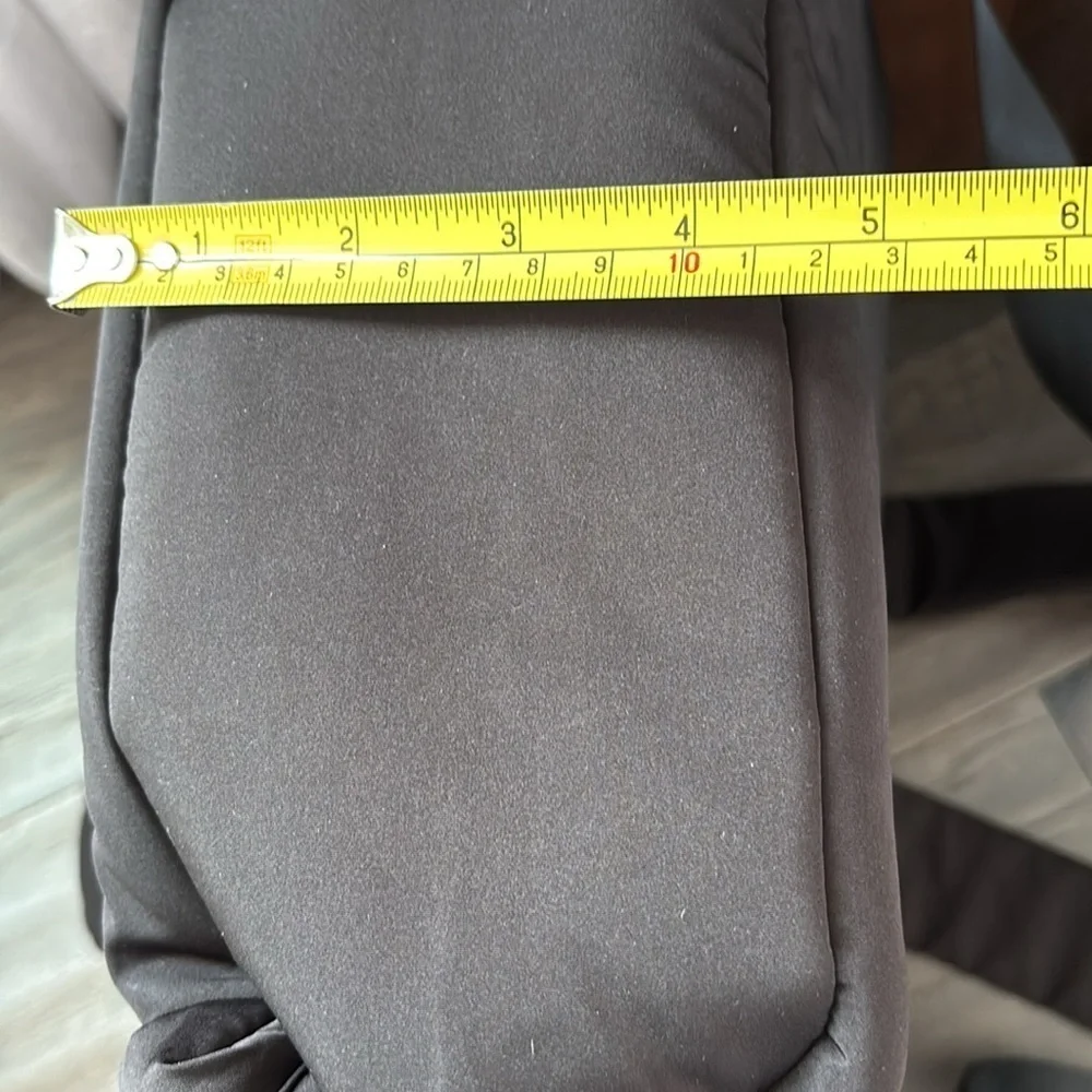 Bearpaw Puffer Flap Top Snap & bungee pull,side zip pockets,padded laptop sleeve